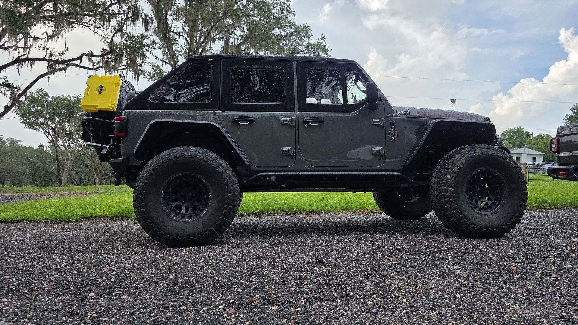 Bestop 5686317 - Trektop® Slantback Soft Top - Jeep 2018-2026