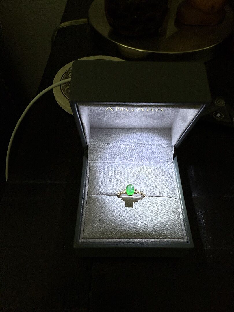 Emerald ring