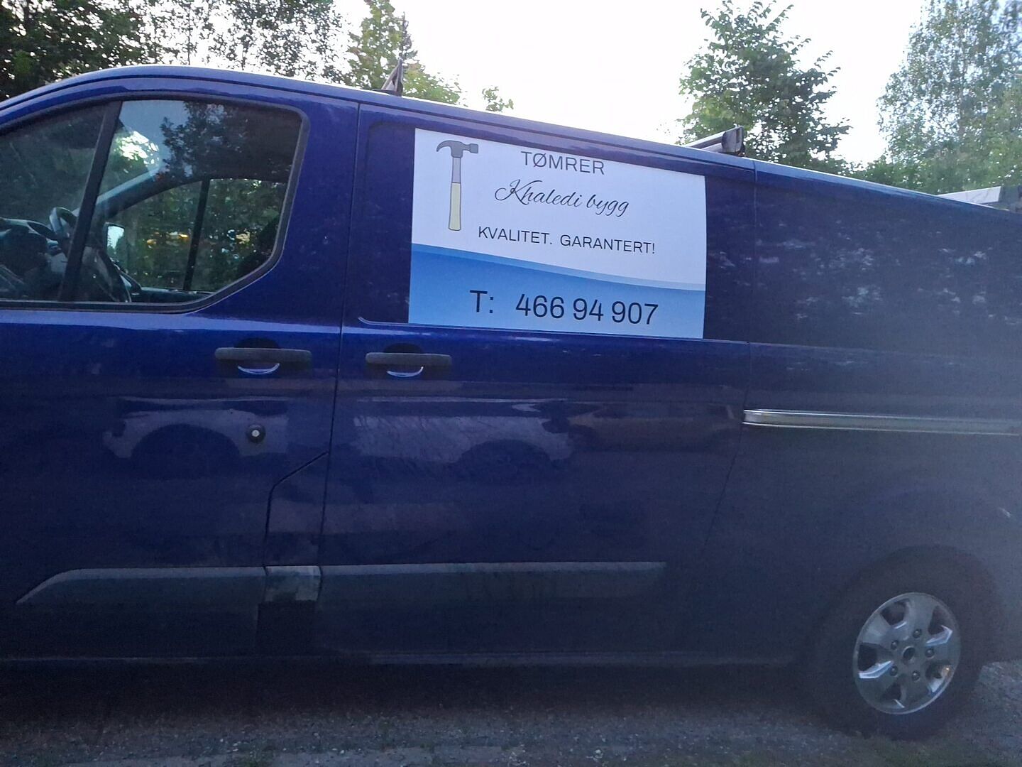 Forsvant fort! En av to magnetskilt forsvant etter tre dager.