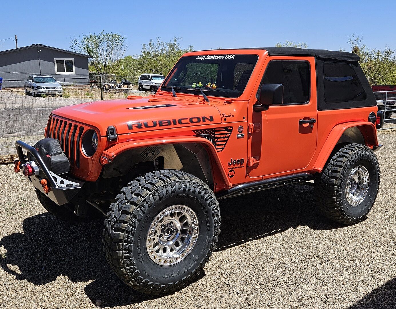 Bestop 5686217 - Trektop® Slantback Soft Top - Jeep 2018-2026