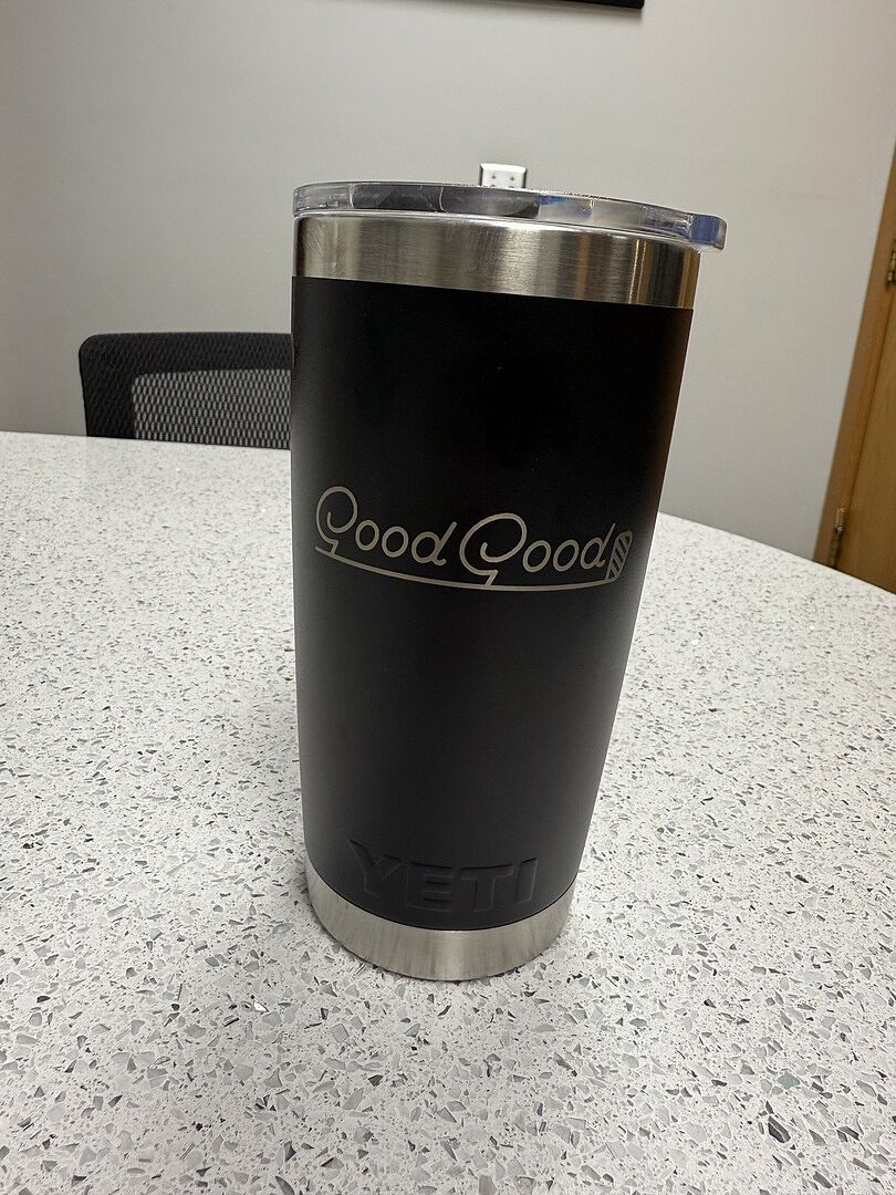 新品YETI Rambler 20 oz Cup ブラック YETI Rambler 20 oz Tumbler Black | Custom Black YETI Tumbler