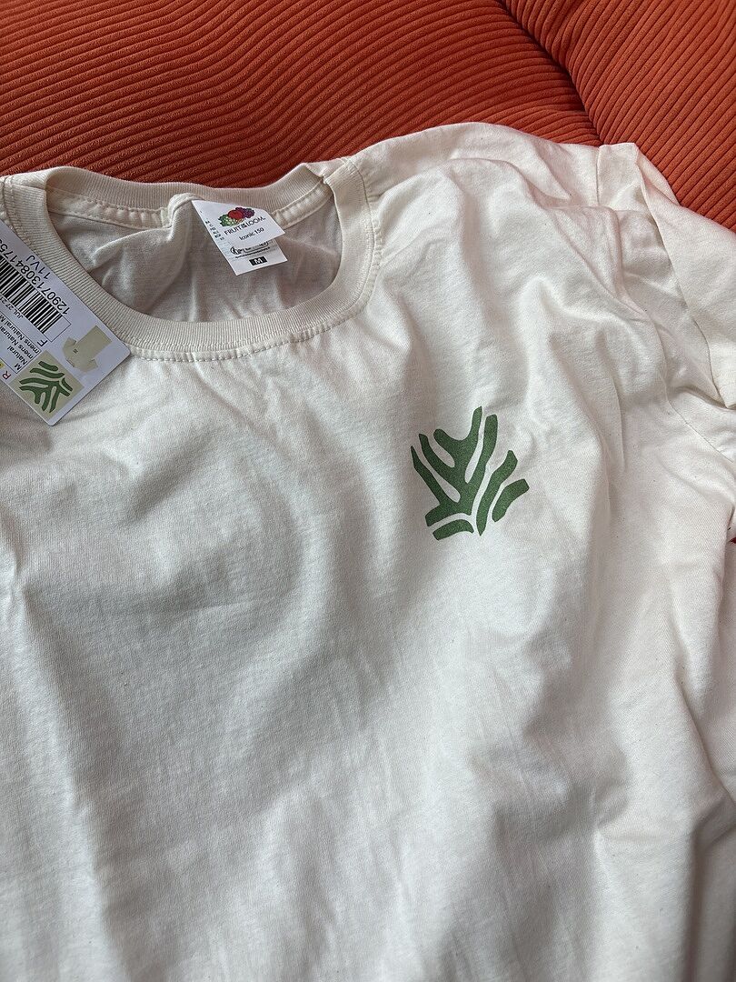 Logo shirts