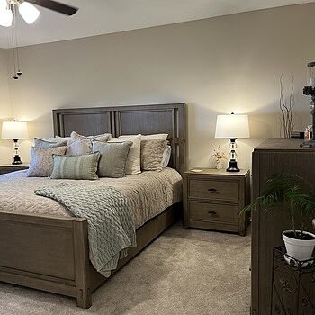 Artisan 4 Piece King Panel Bedroom Set | Transitional | by Bob's Discount Furniture Great bedroom set!