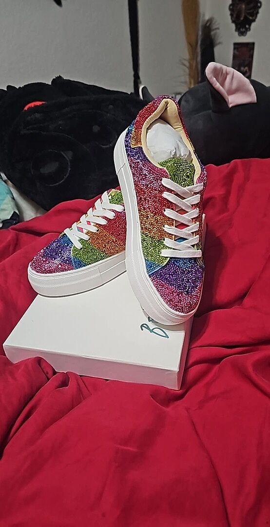 SIDNY MULTI LIGHTS Women's Christmas Lights Sneaker – Betsey Johnson