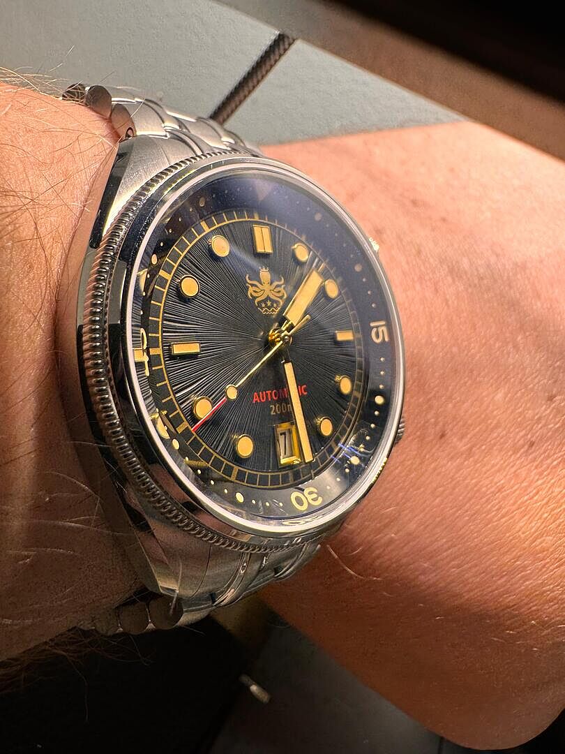 PHOIBOS EAGLE RAY 200M Automatic Compressor Dive Watch PY039D