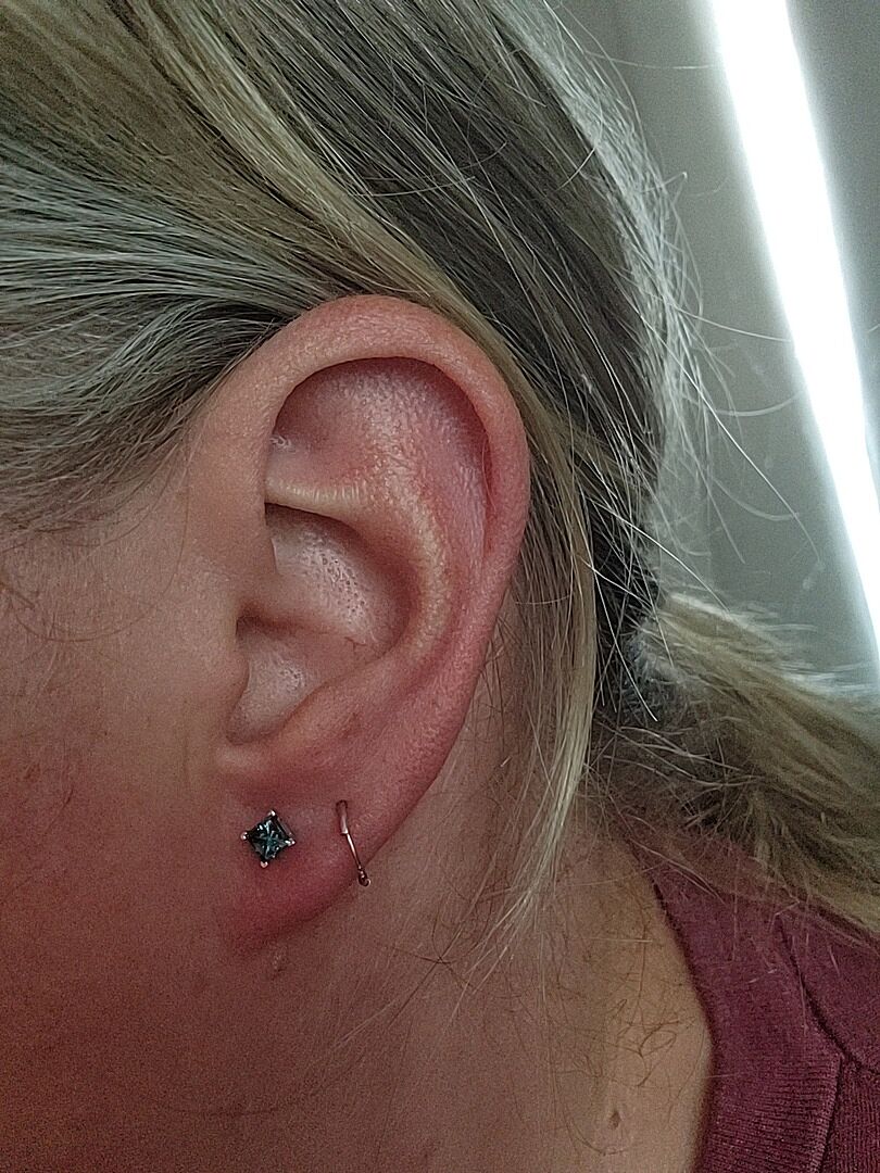 Gorgeous blue diamond earrings