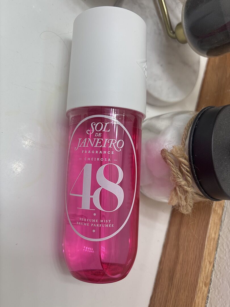 香水(女性用) Sol De Janeiro Perfume Amazon.com: Sol de Janeiro Cheirosa 40 護髮和身體香氛噴霧240