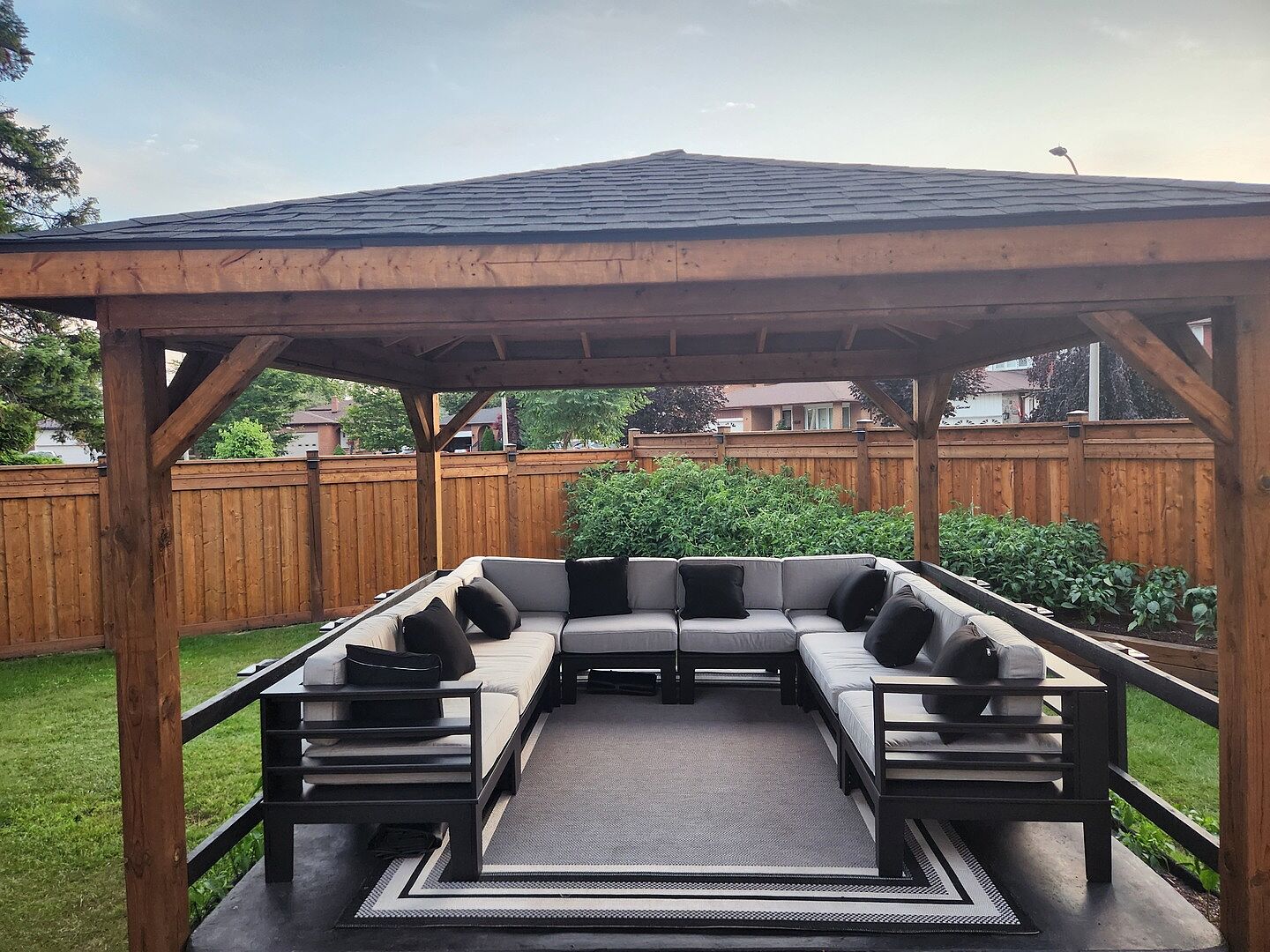 Adorna Vente Open recycled plastic sectional, Canadian made patio furniture, in a WickerPark customer's backyard