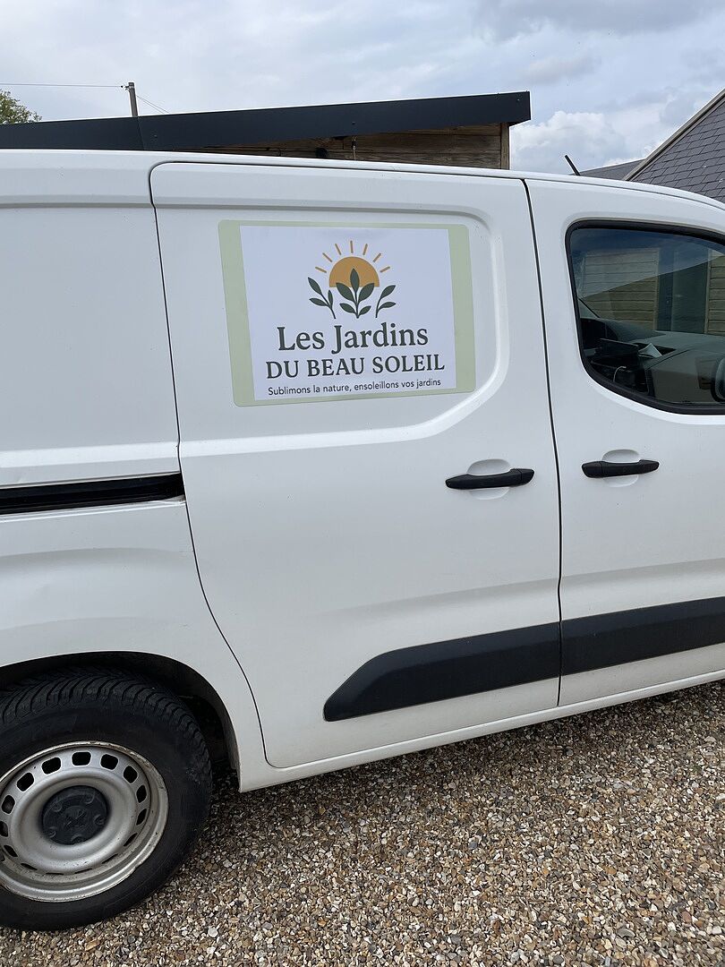 Plaques avec logo flou