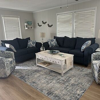 Kylie Navy 70'' Loveseat Great loveseat