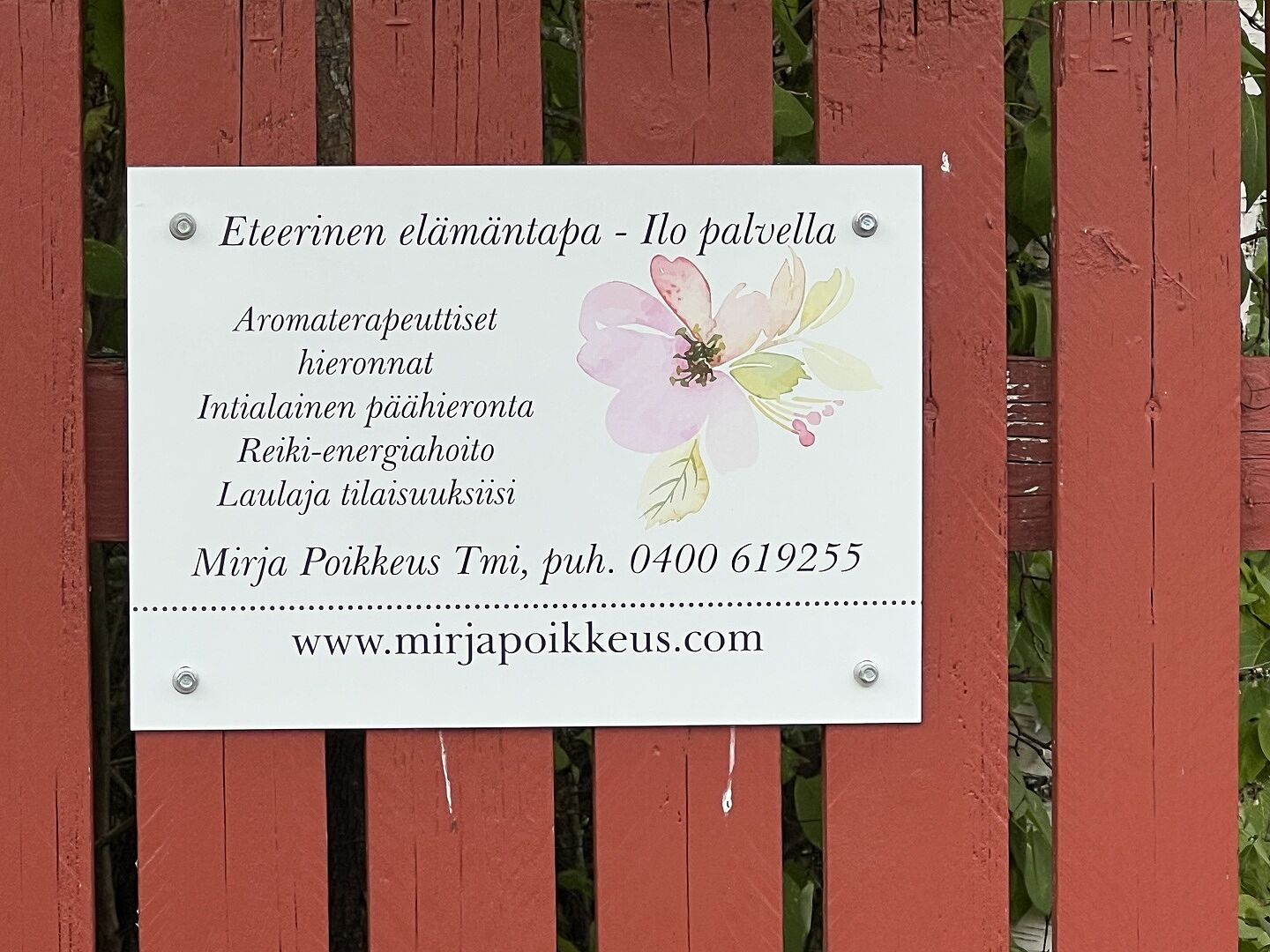 Mainoskyltti portille