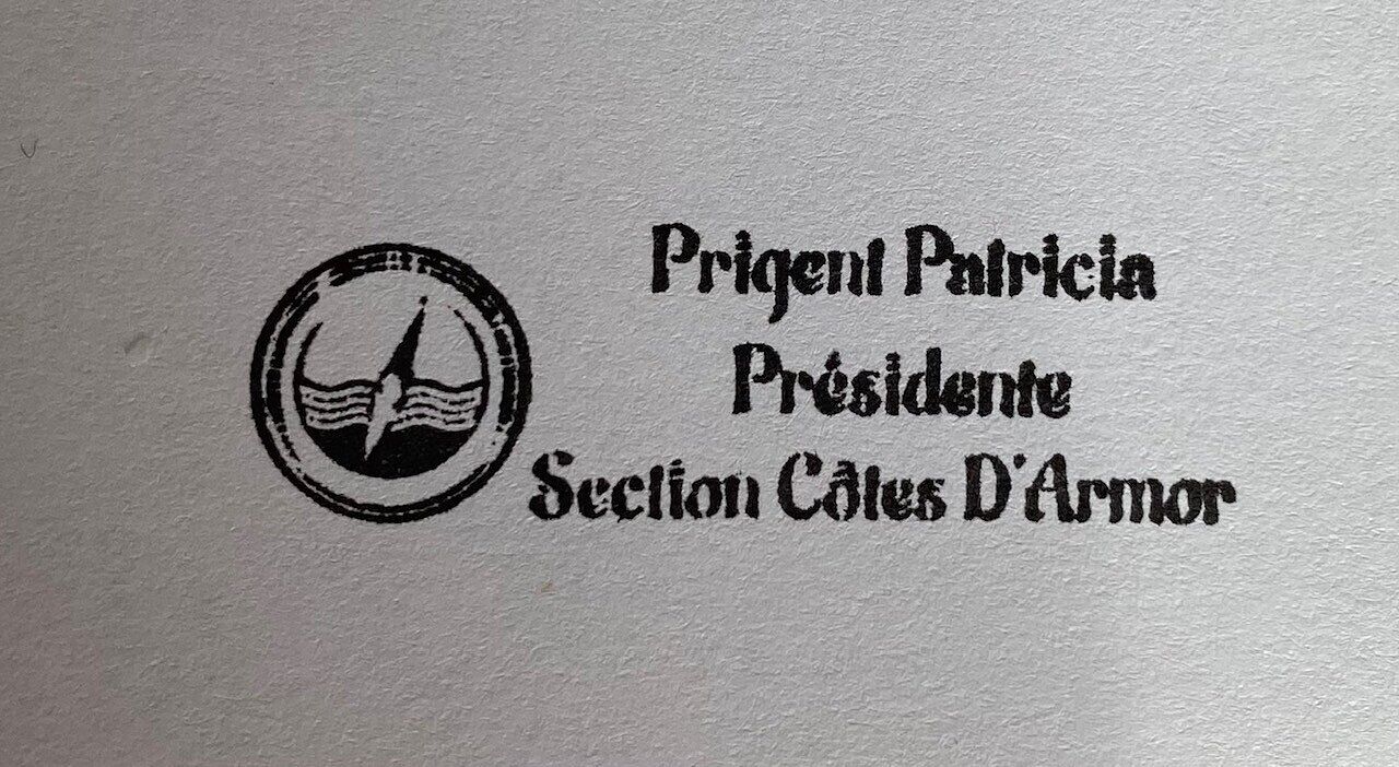 logo pas très lisible