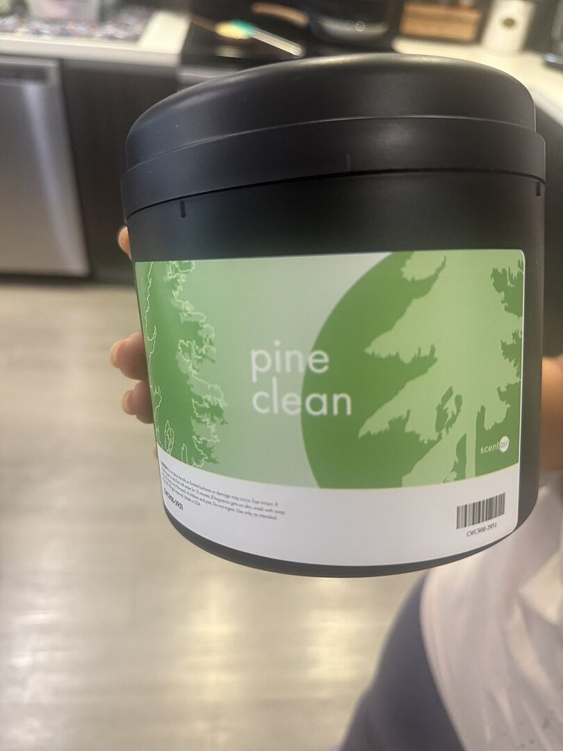 Pine Scent Clean: Diffusers w/ Dry-Air Fragrance Technology