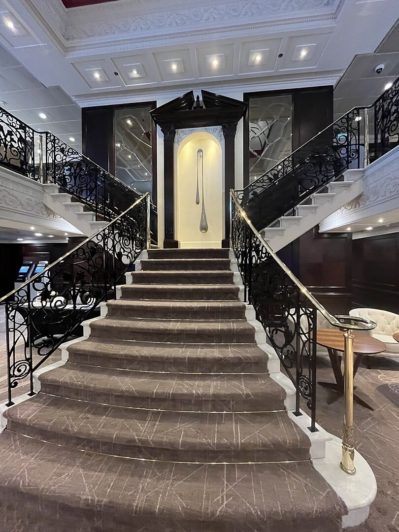 Azamara Pursuit