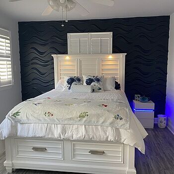 Sunset Cove Queen White 2 Drawer Storage Bed Mar