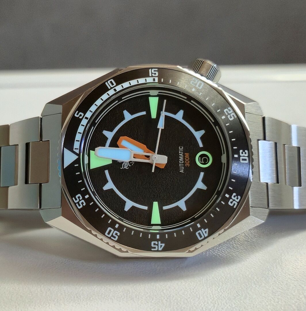 PHOIBOS Depth Hunter 300M Automatic Diver Watch PY060C Black