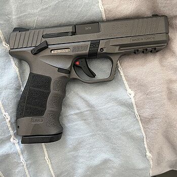 SAR USA SAR9 9mm 4.4" 17rd Optic Ready Pistol, Black - SAR9RDBL