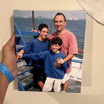 Photo of review by Lindita on Oct 18, 2025 #1