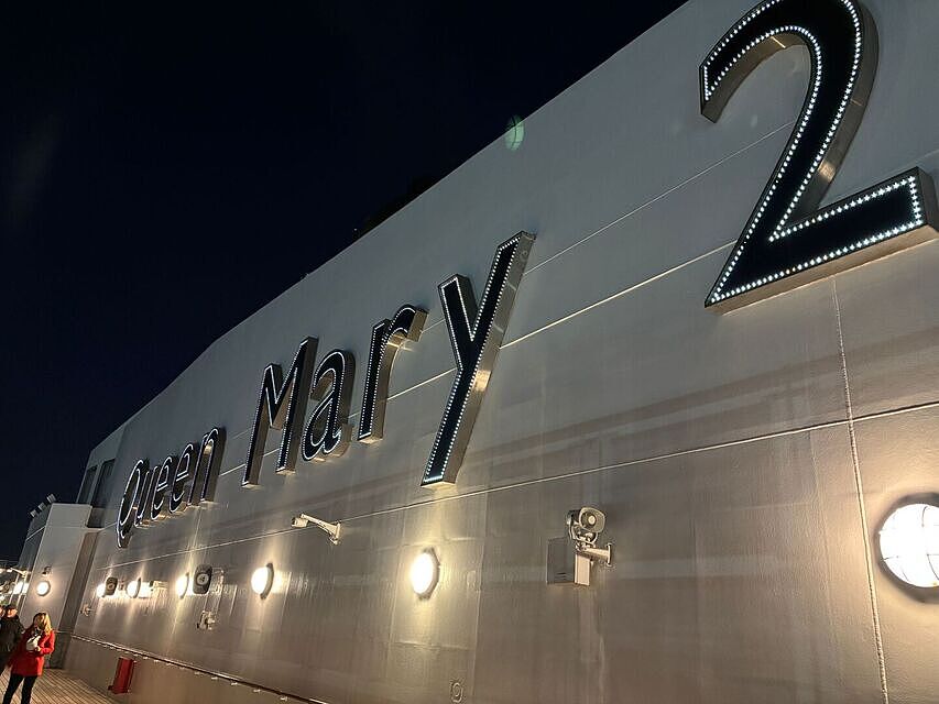 Queen Mary 2
