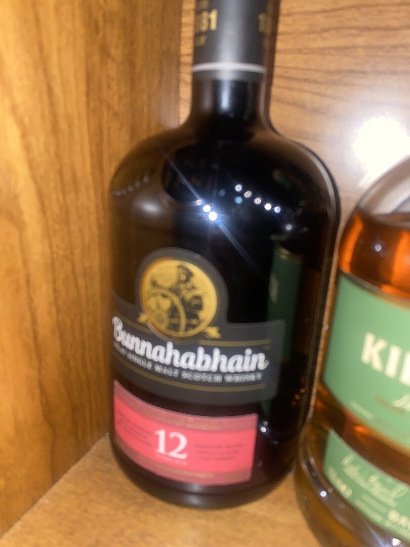 ウイスキー Bunnahabhain 12 Year Old 700ml efc709275ef13de04fe1ac47fef40b