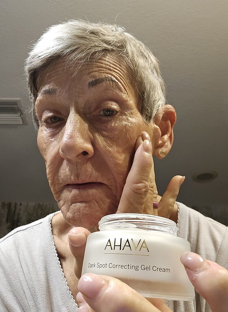AHAVA® Dark Spot correcting Gel cream – AHAVA USA