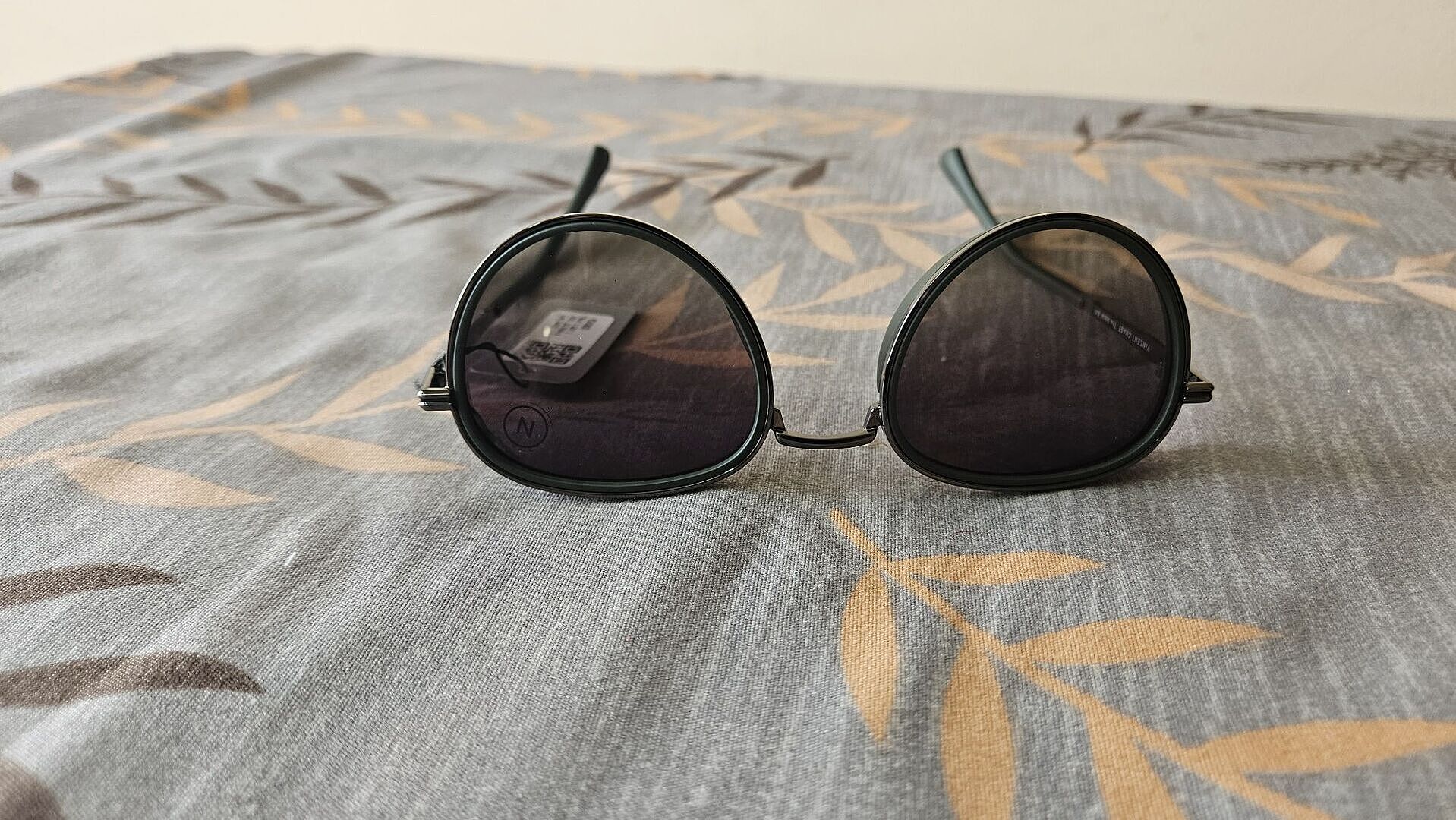 Grey Gunmetal Mid Gunmetal Full Rim Aviator Vincent Chase VC Sun