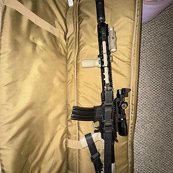 Radical Firearms 5.56 NATO M-Lok 16" 30rd Rifle, Black / Flat Dark Earth - RF01656