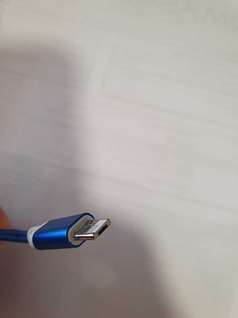 el cable conexion Apple /IOS no es compatible