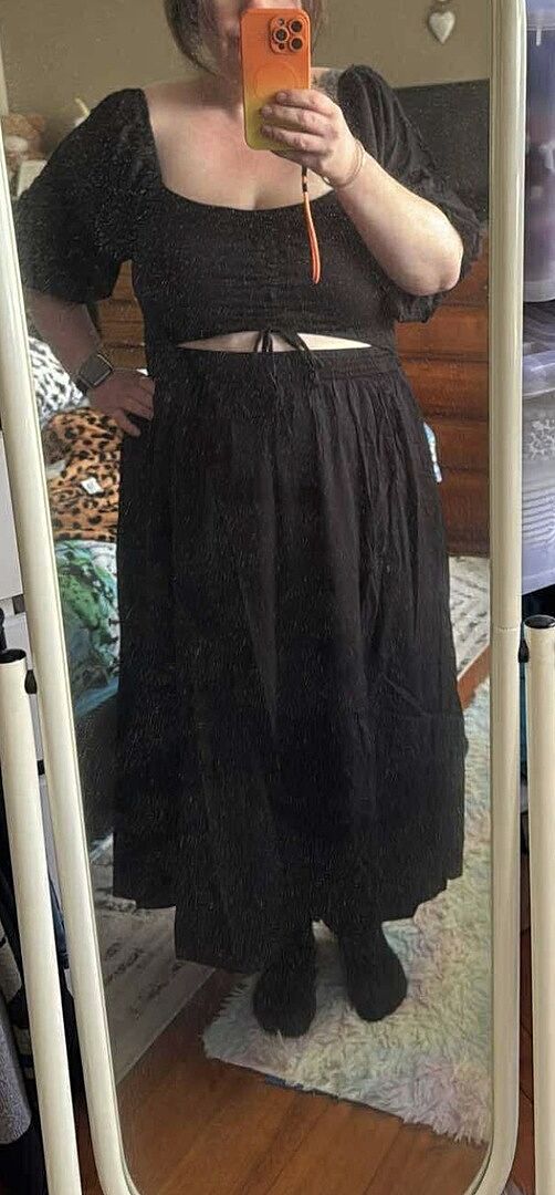 Pippa Cut Out Dress in Corazon photo review