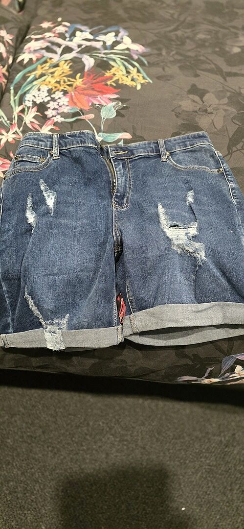 Layni Denim Shorts photo review