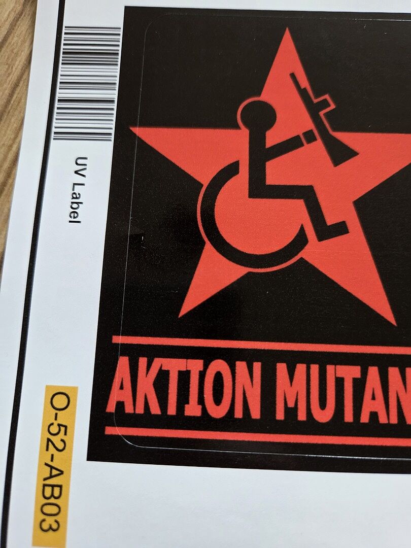 Aufkleber eigentlich gut, aber mehr als die Hälfte Druckfehler