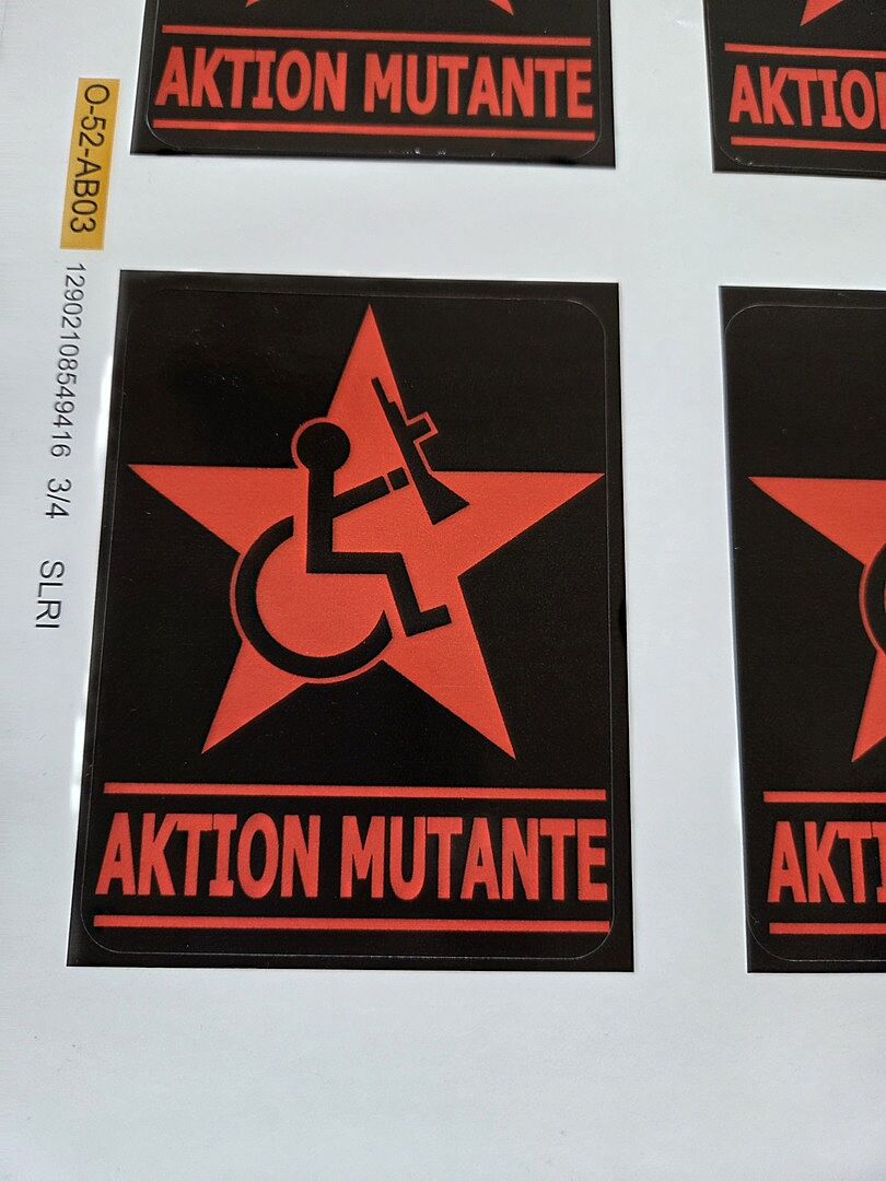 Aufkleber eigentlich gut, aber mehr als die Hälfte Druckfehler