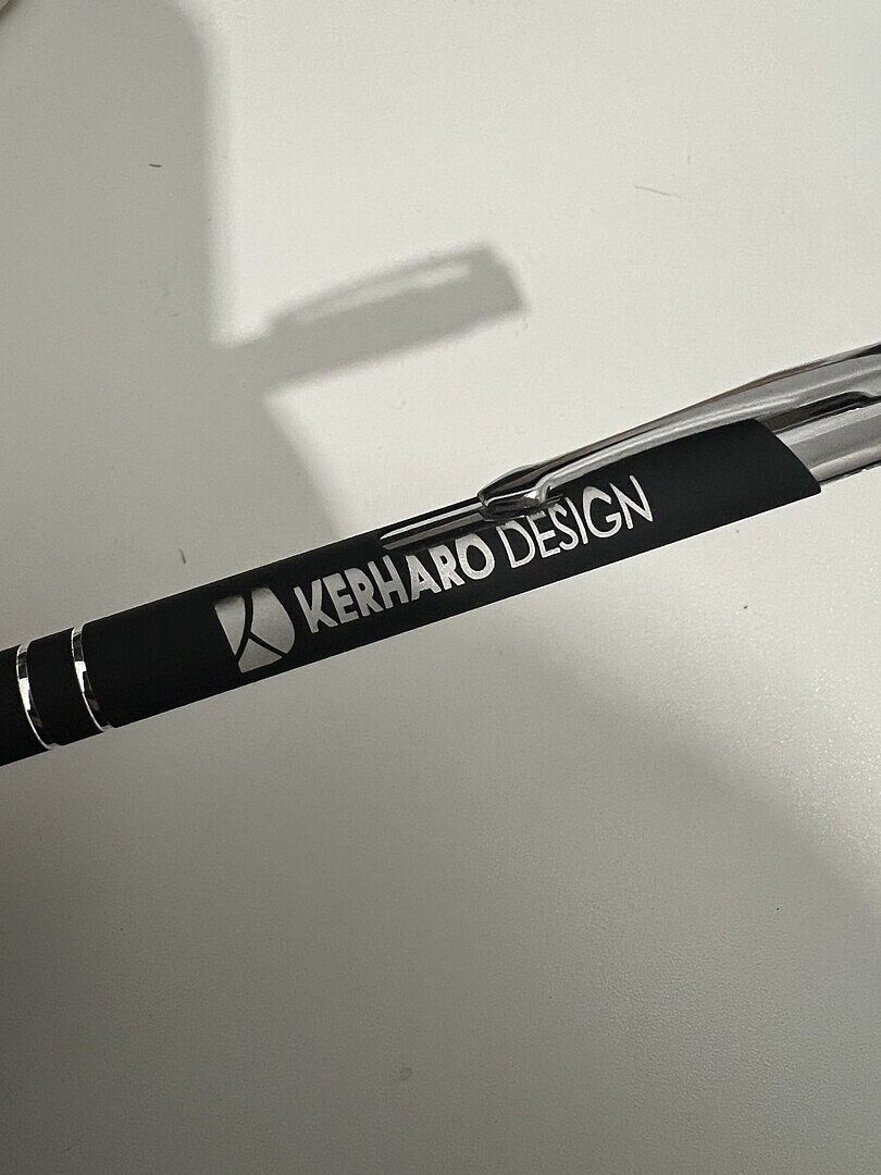 Qualité décevante : 30 stylos à refaire sur 150