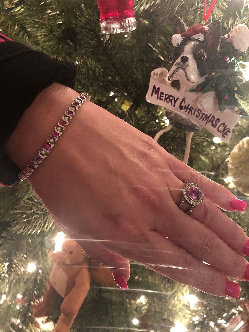 Absolutely gorgeous bracelet!