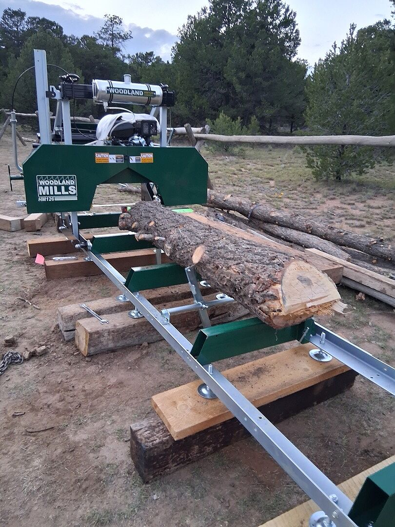 Hm126 bandsaw mill