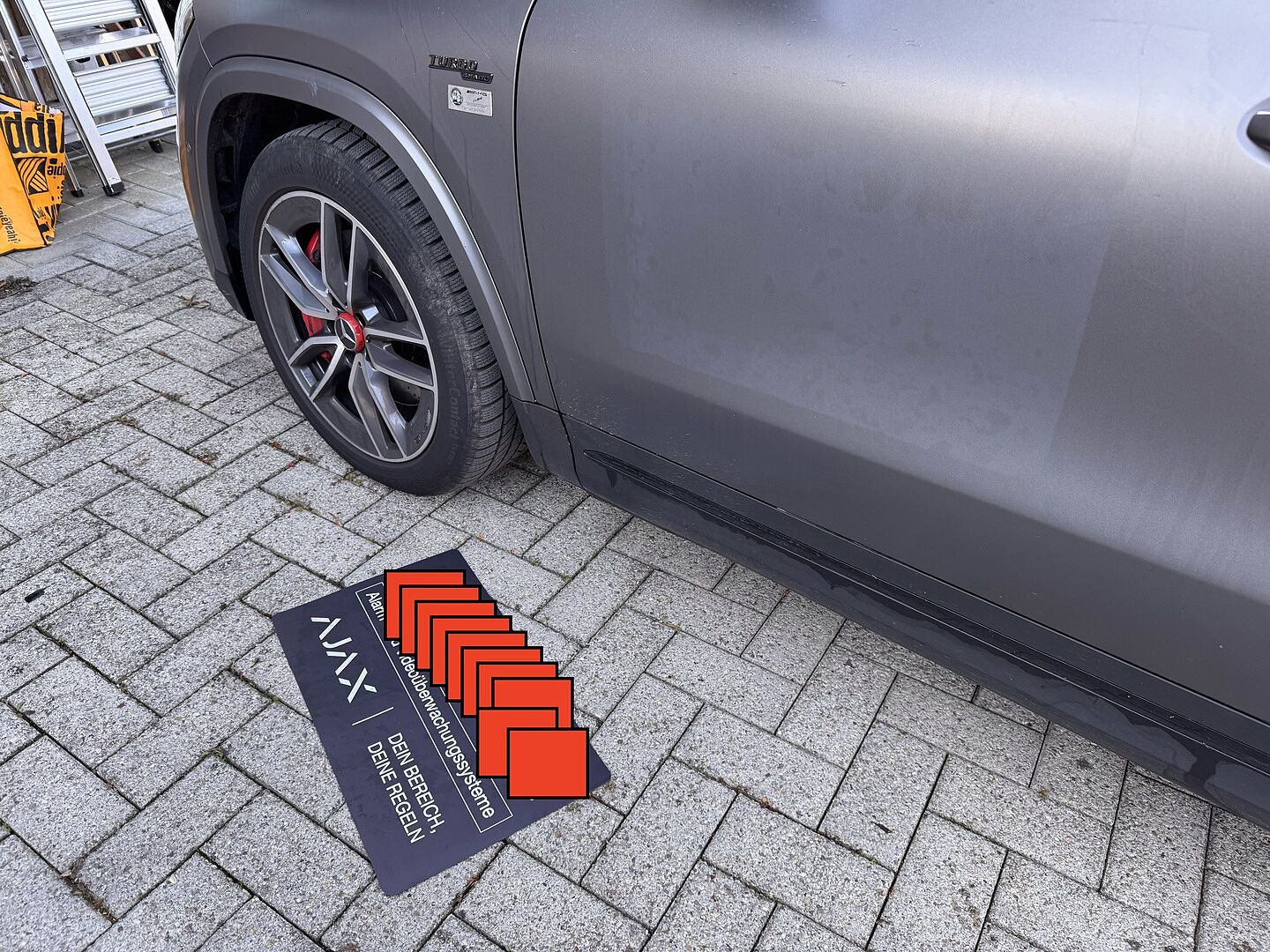 Achtung beschädigt den Fahrzeuglack auch nach kurzer Zeit