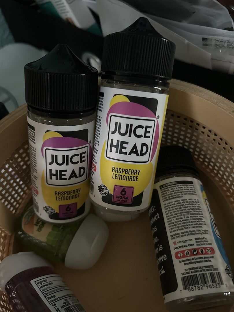 elf bar vape uk Juice Head Bars Disposable Vape Review