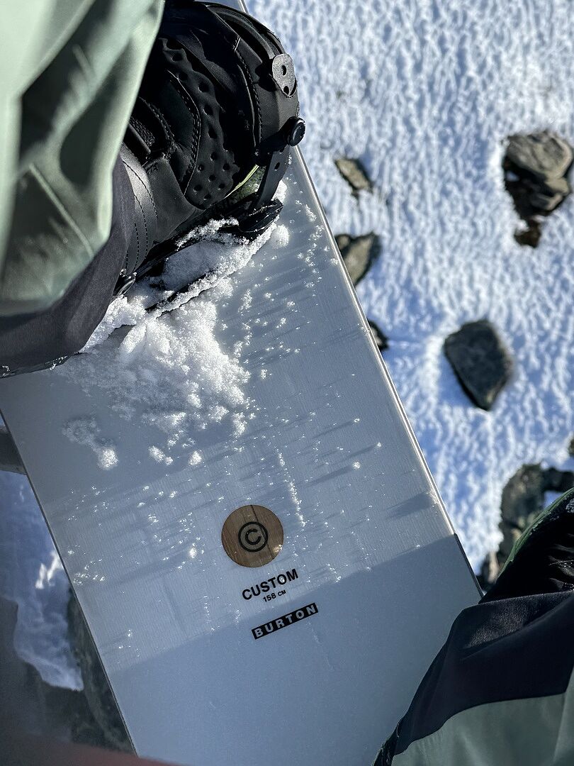 Men's Burton Custom Camber Snowboard | Burton.com Winter 2023 US