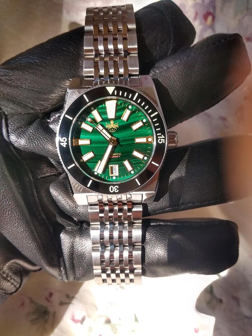 PHOIBOS Narwhal 200M Automatic Diver Watch PY061A Green Malachite