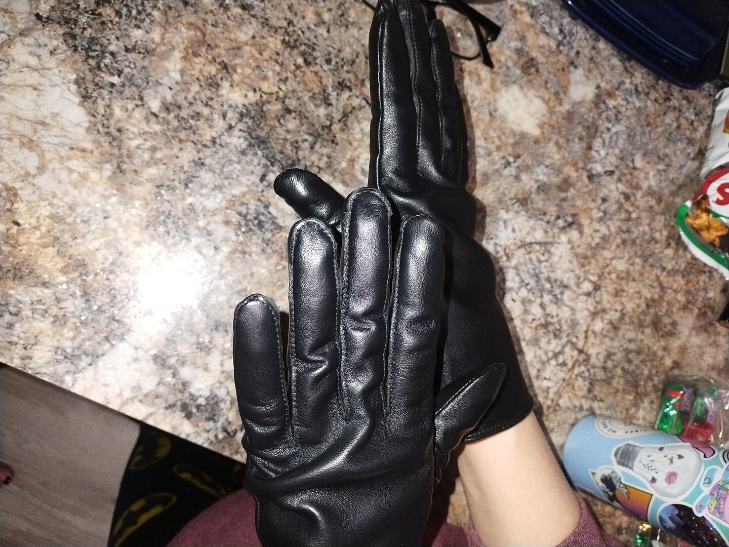 Customer photo of black Ivy gloves being worn