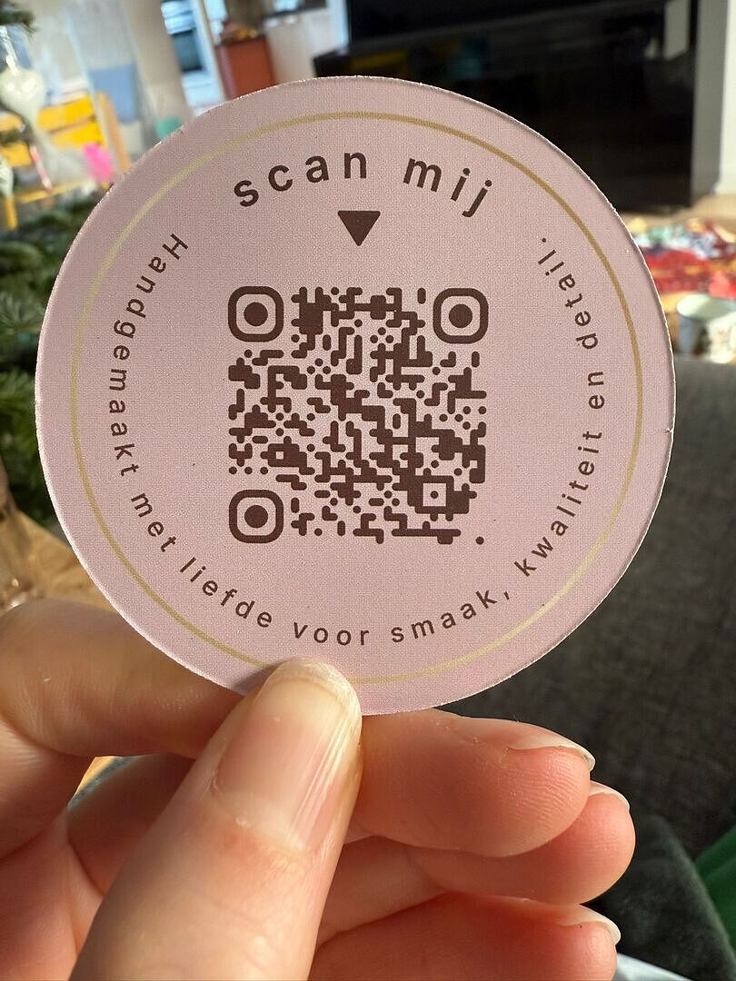 Print kwaliteit en snijranden kunnen beter.