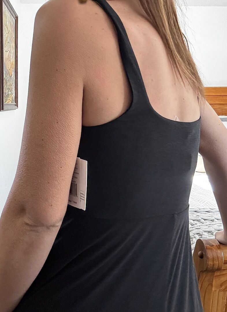 Beyond Yoga Featherweight At The Ready Square Neck klänning Silver Mist