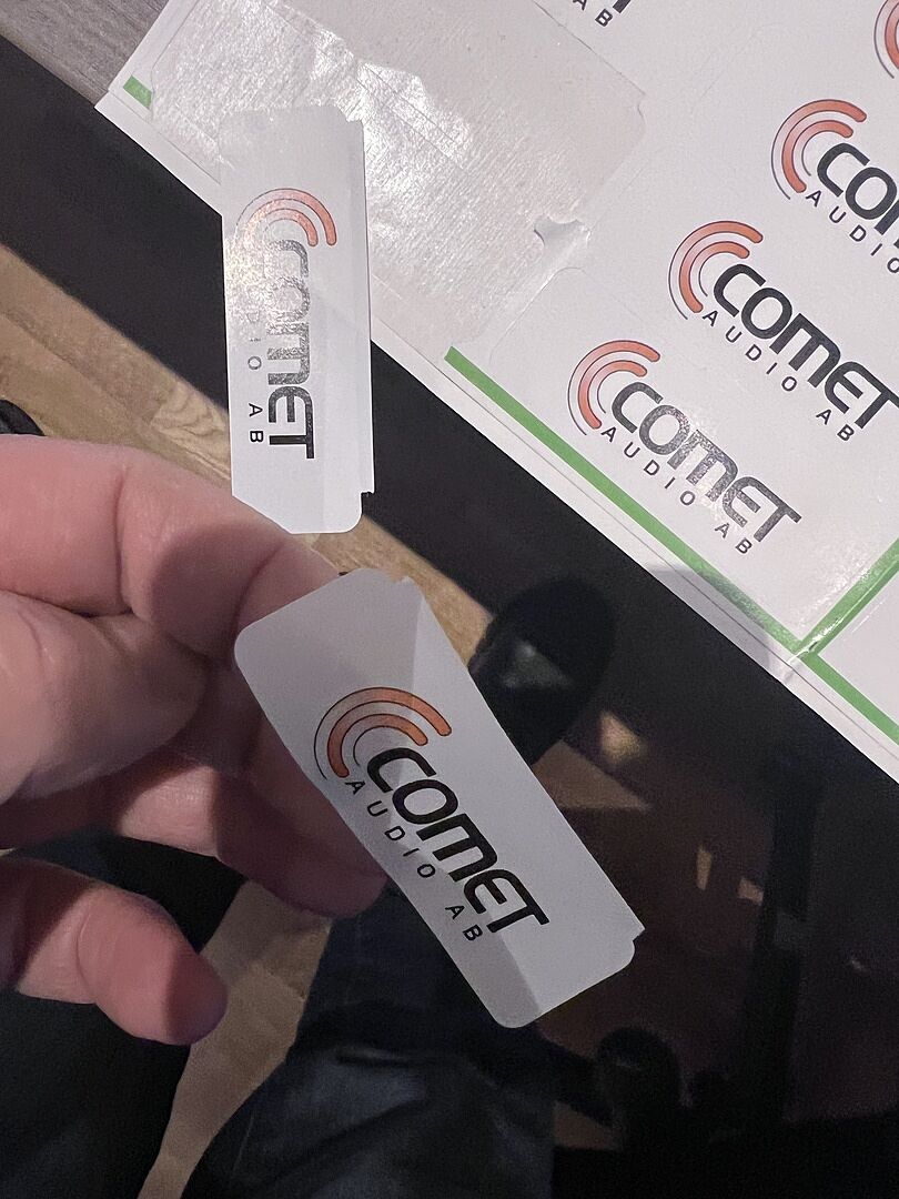 Etiketter ej utskurna