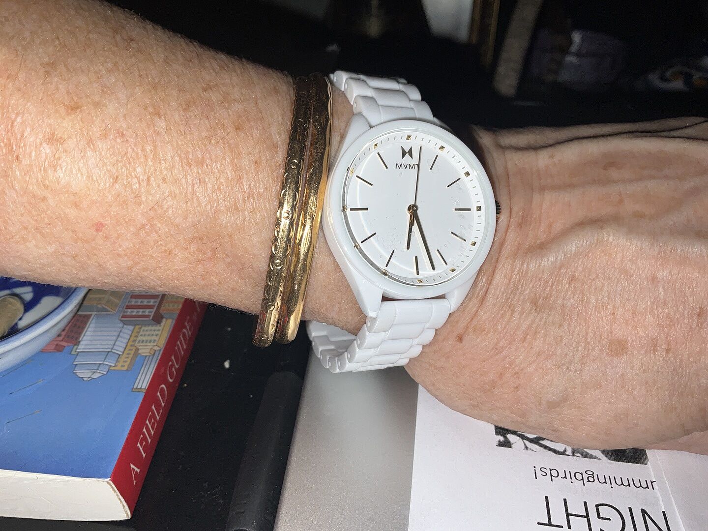 モトローラC100M ホワイト Coronada Gloss White Watch | Women's Ceramic Watches | MVMT