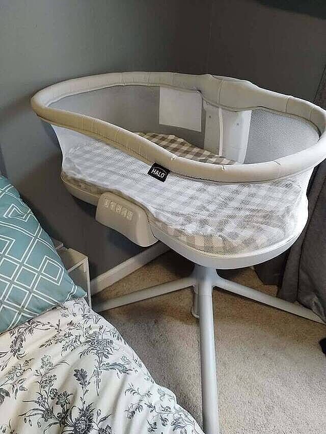 Customer carousel item 11.