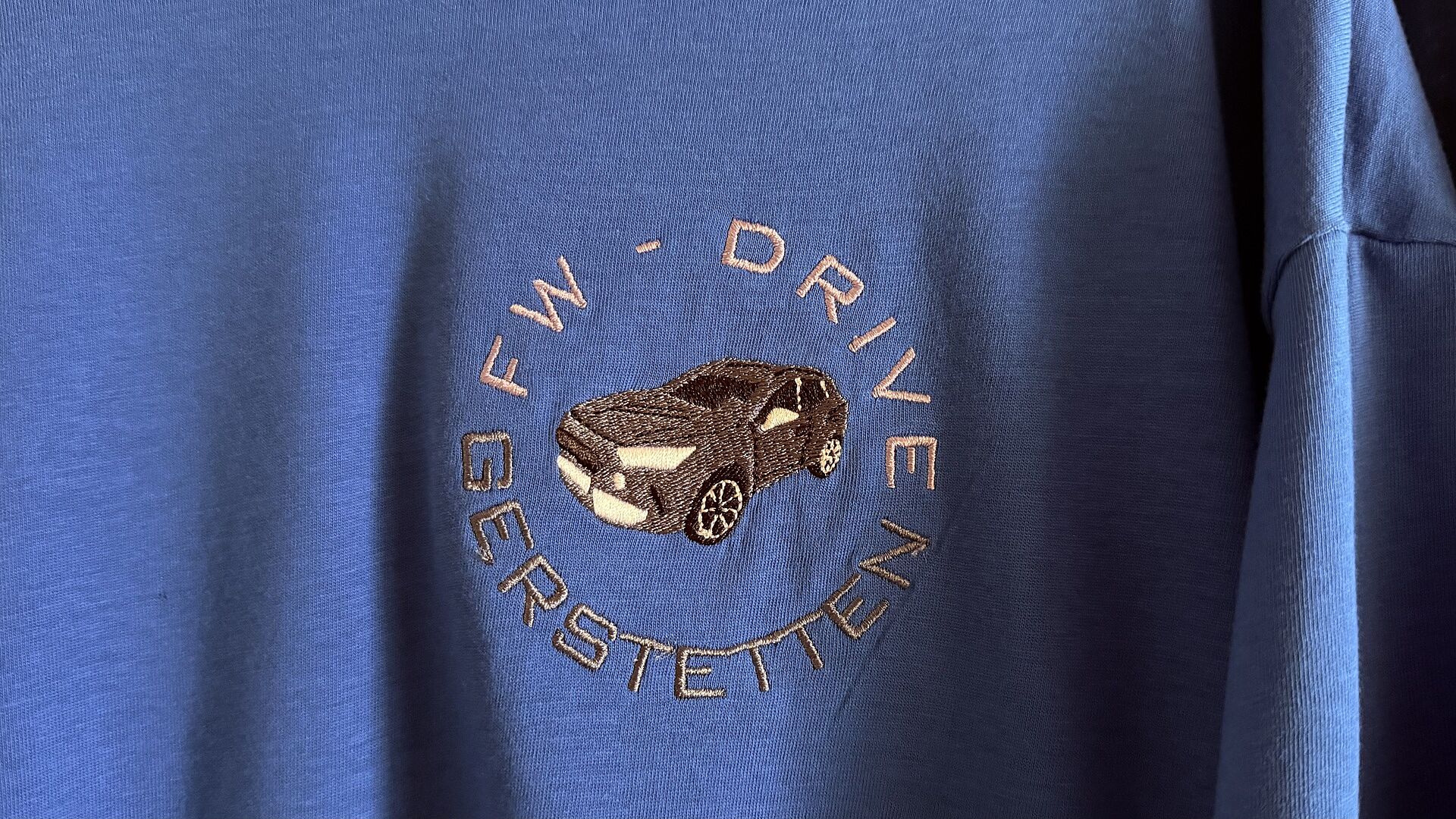 Verdrehtes Firmen-Logo