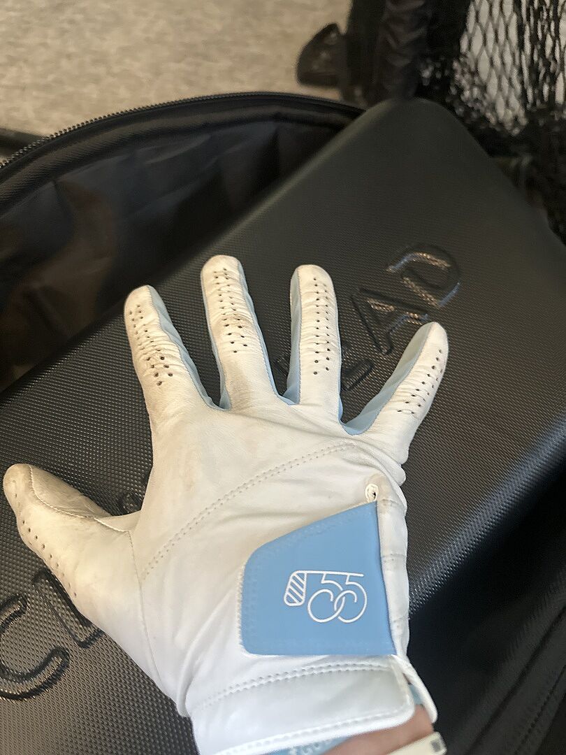 Glove Of Destiny – Good Good Golf