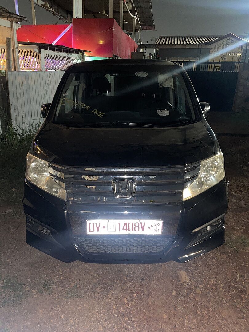 HONDA STEP WGN Reviews and Ratings - BE FORWARD