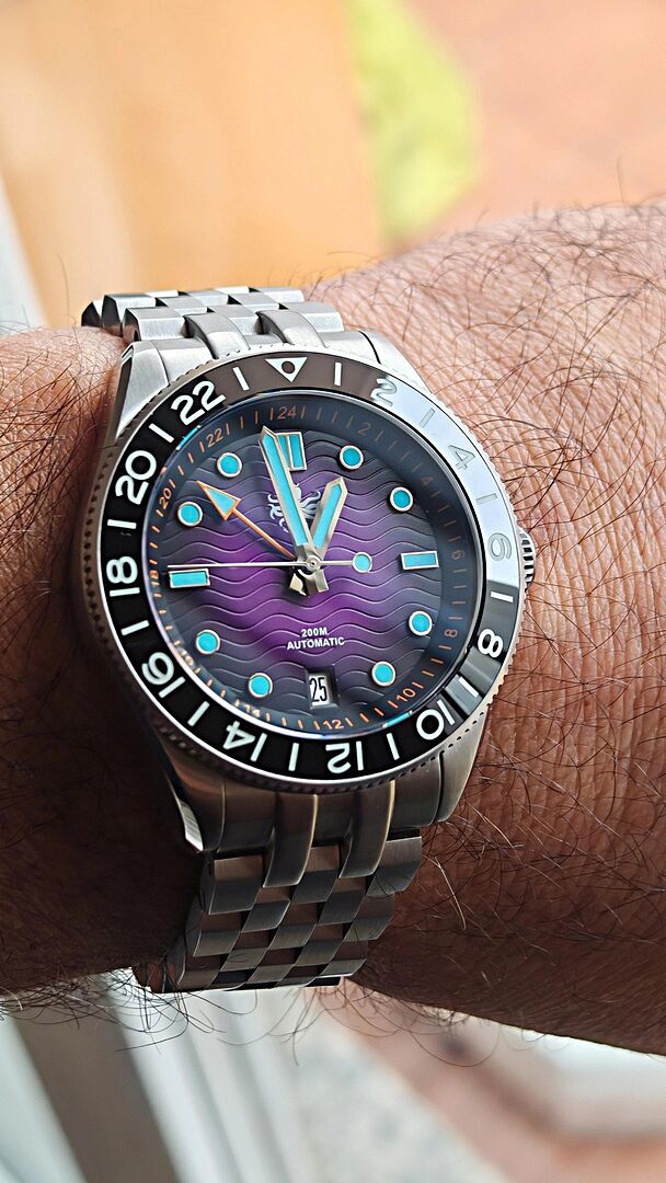 PHOIBOS Wave Master GMT 200M Automatic Diver Watch PY049H Purple