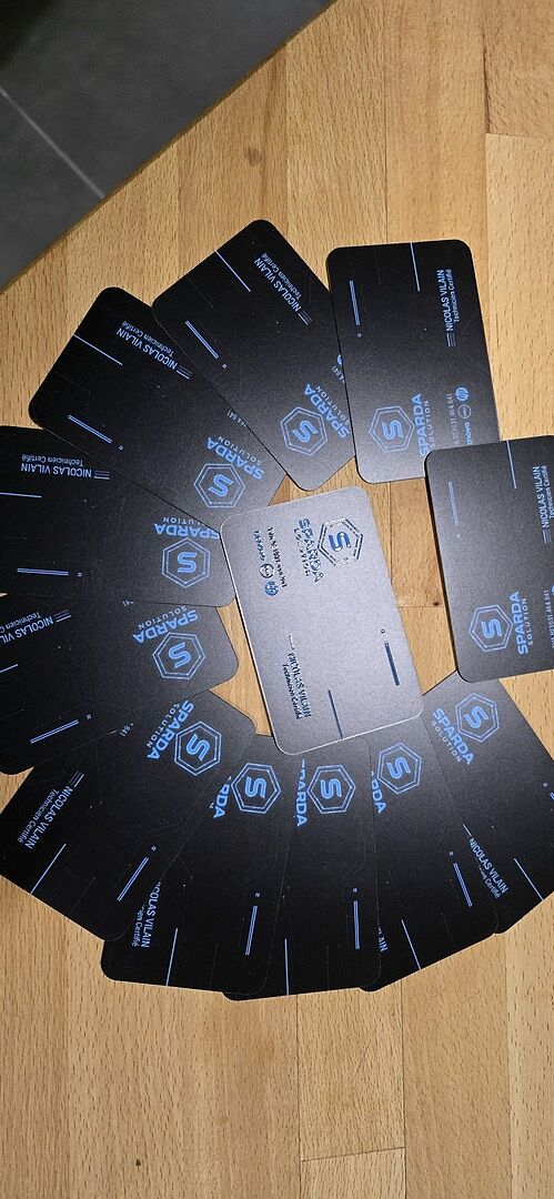 Pas si selectif que ca le vernis. . .